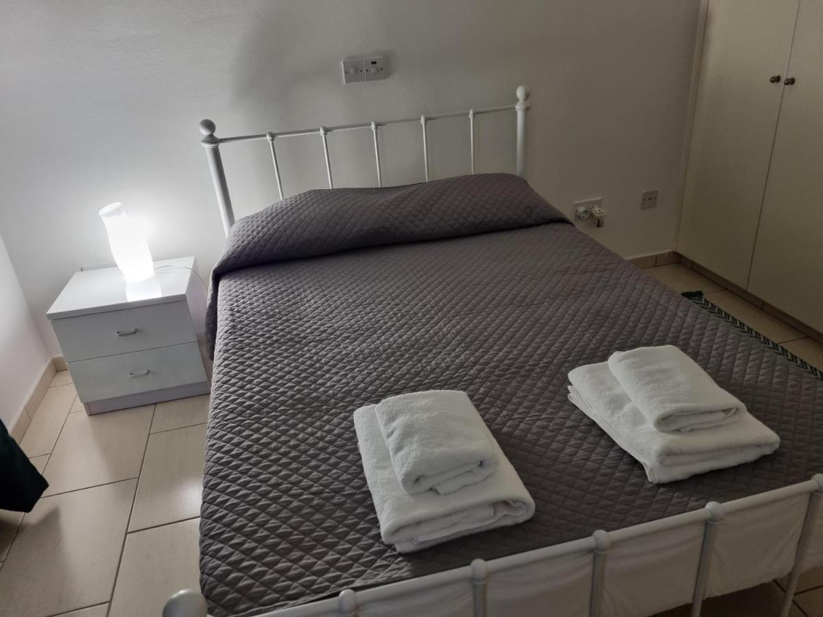 Cosy One Bedroom Apartment In Pafos Esterno foto