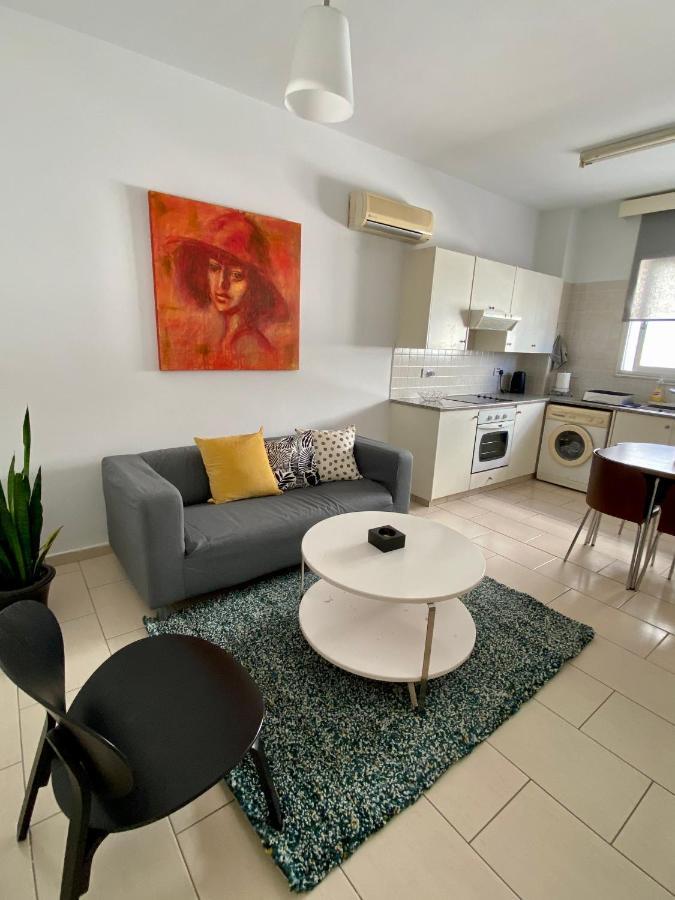 Cosy One Bedroom Apartment In Pafos Esterno foto