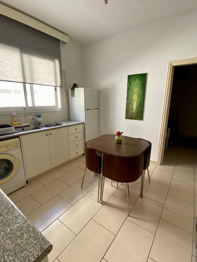 Cosy One Bedroom Apartment In Pafos Esterno foto